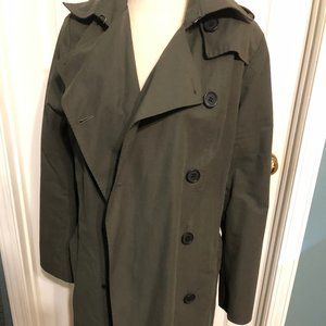 Universal Standard XS Derjon Trench Coat in Camo (would fit sizes 12 to 14 L/XL)
